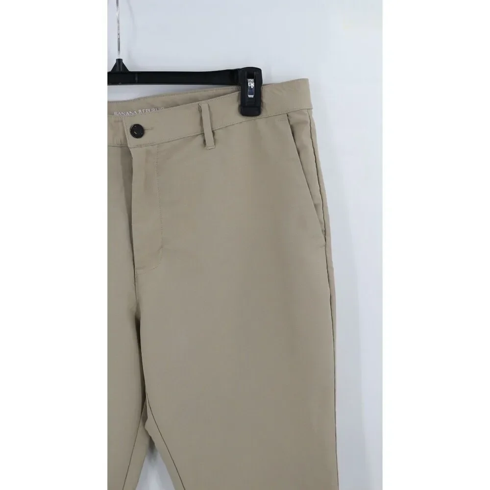 Banana Republic Mens Performance Chinos Size 36 x 32 Athletic Golf